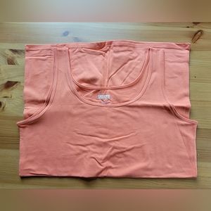 *NEW* Duluth Trading Co. No-Yank Tank, Bright Coral, Women's Medium